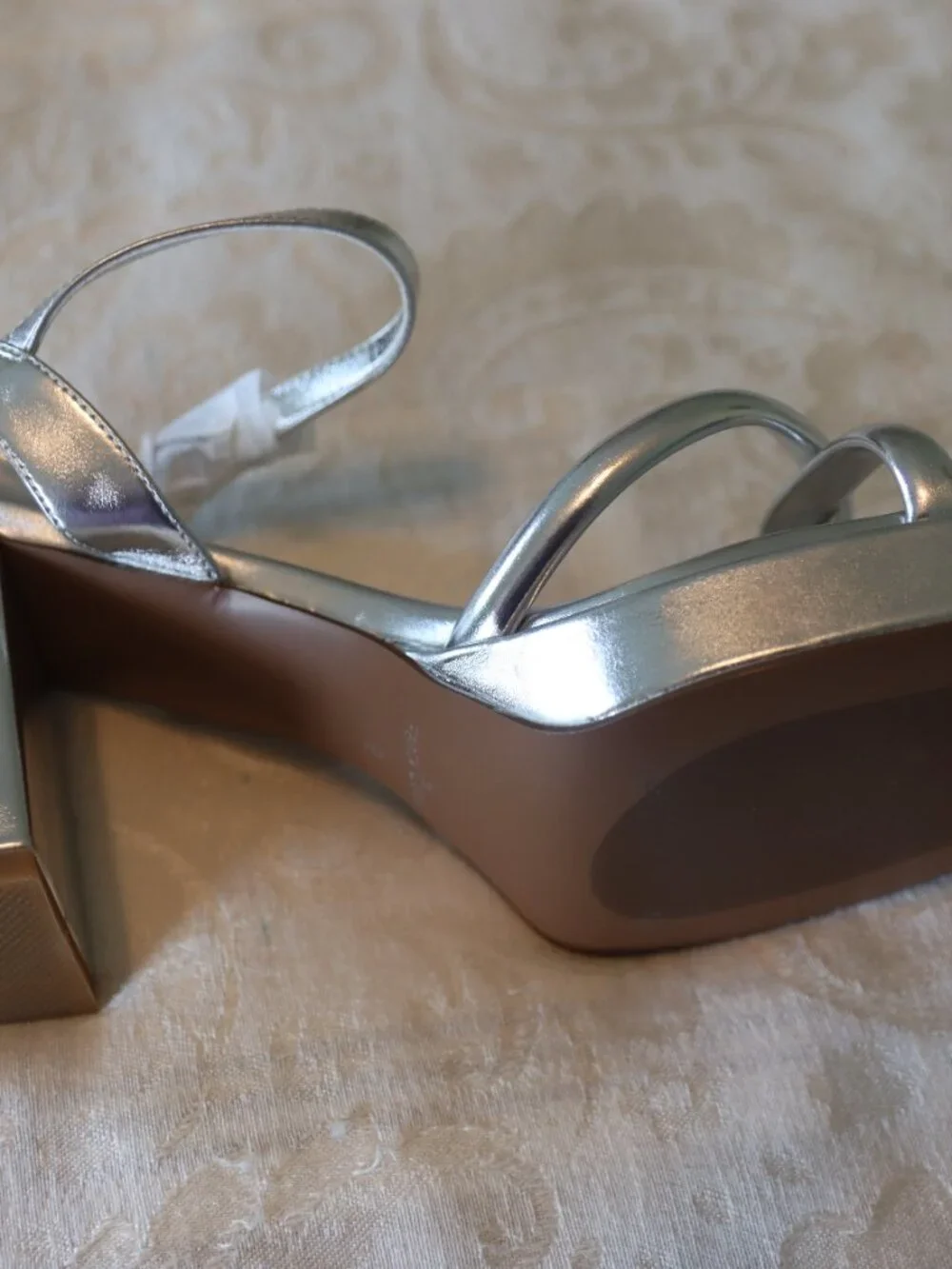 Fancy Queen Size 9 Silver Metalic Square Toe Platform Sandal Adjustable Straps